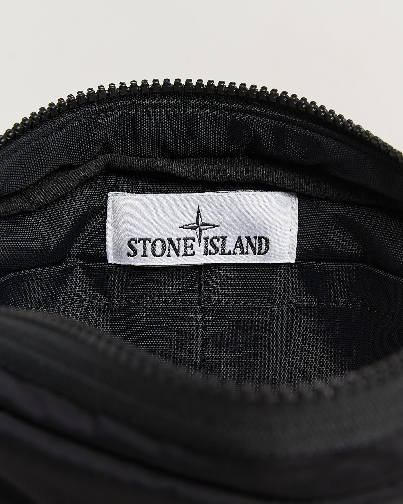 Herr | Väskor | Stone Island | Stone IslandNylon Metal PouchBlack