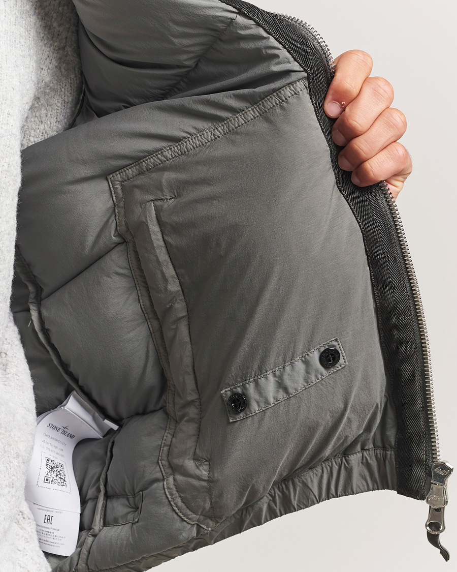 Herr | Västar | Stone Island | Seamless Tunnel Nylon Down Vest Cement