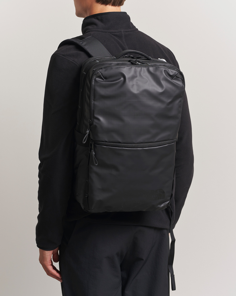 Herr | Väskor | The North Face | Base Camp Voyager Daypack Black