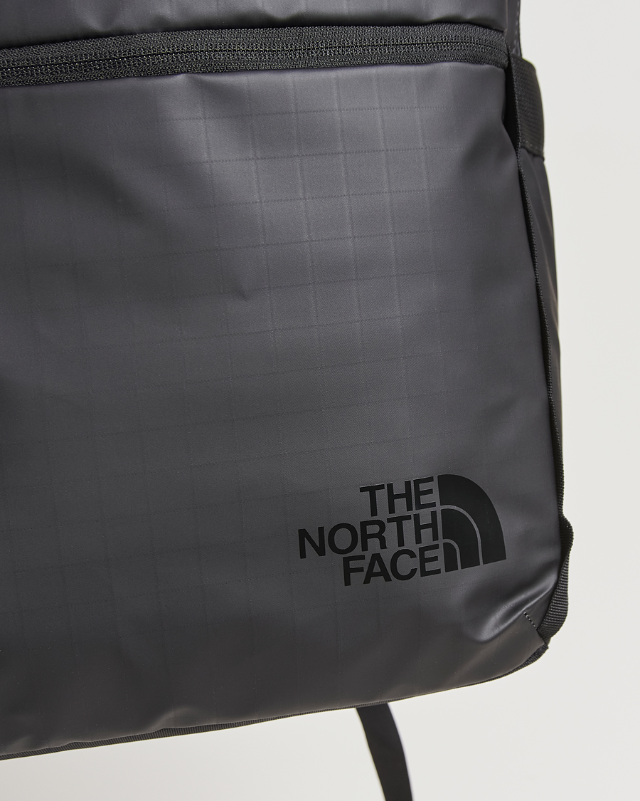 Herr | Väskor | The North Face | Base Camp Voyager Daypack Black