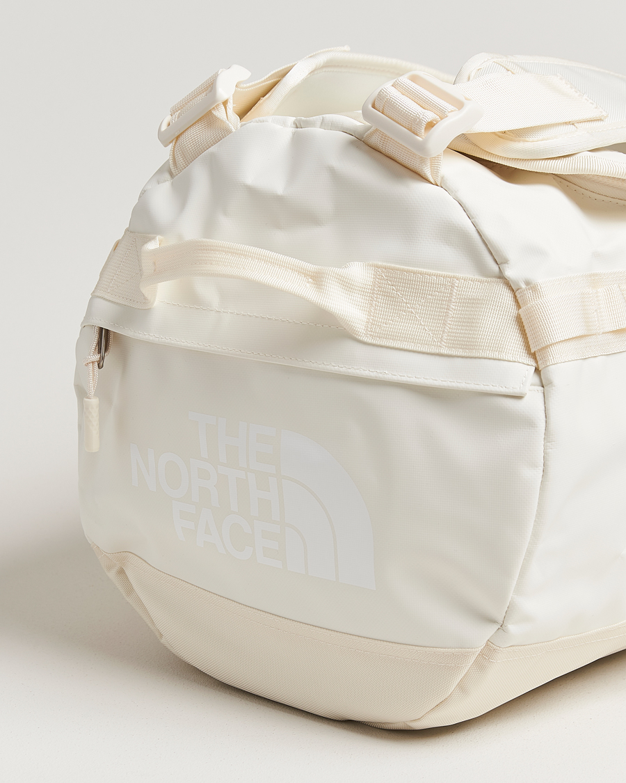 Herr | Väskor | The North Face | Base Camp Duffel S Light Beige