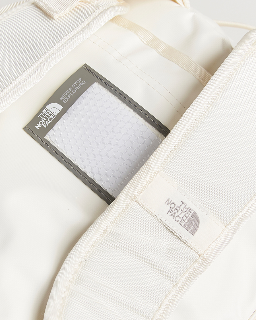 Herr | Väskor | The North Face | Base Camp Duffel S Light Beige
