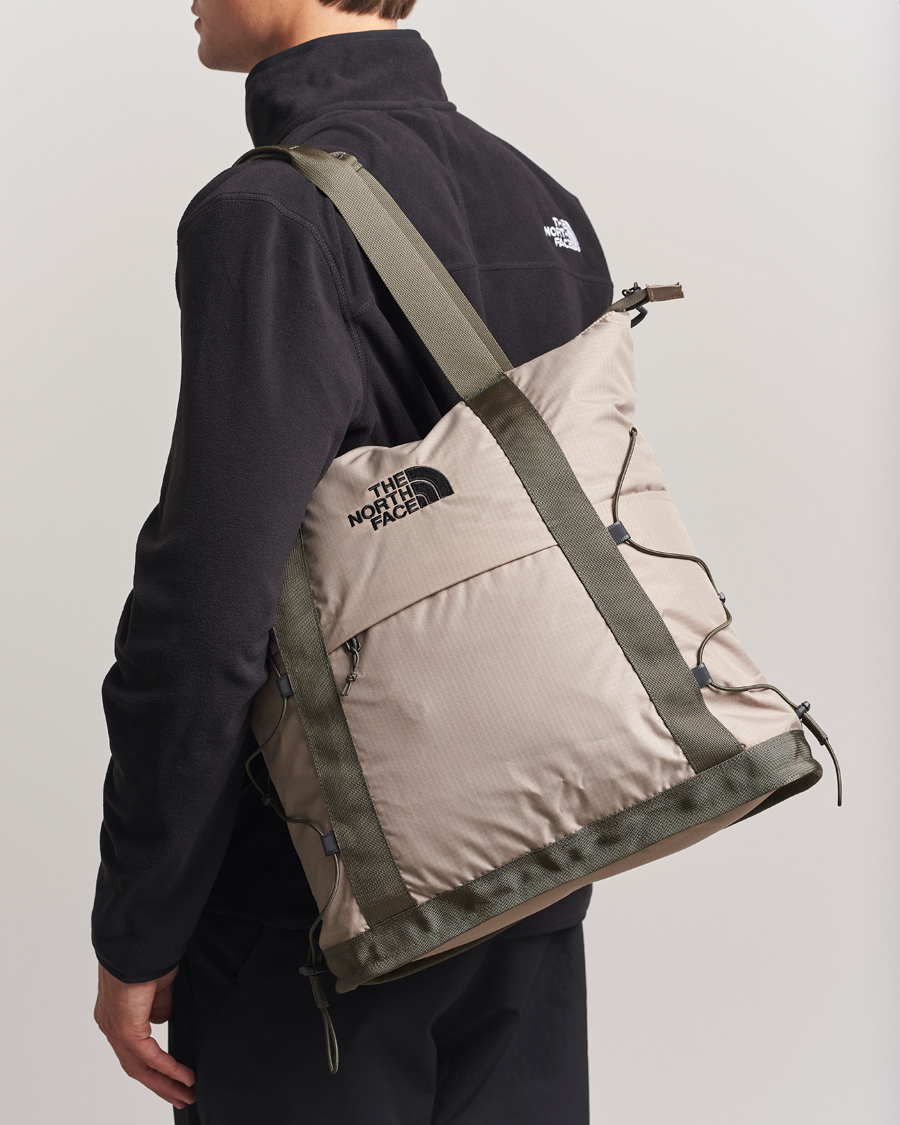 Herr | Väskor | The North Face | Borealis Tote Bag Beige