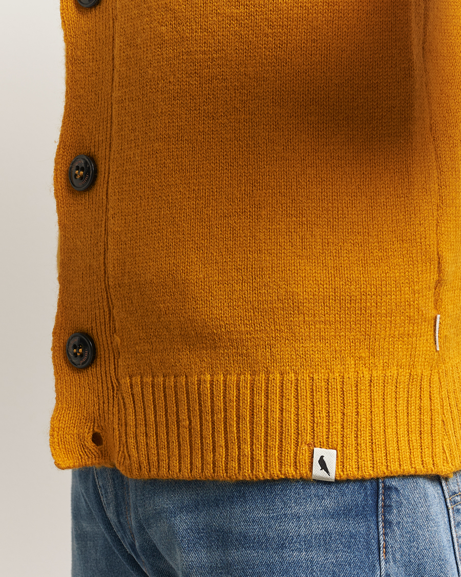 Herr | Tröjor | Peregrine | Maker's Stitch Merino Cardigan Honey