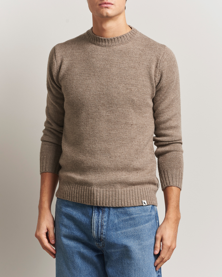 Herr | Tröjor | Peregrine | Maker's Stitch Merino Crew Light Brown