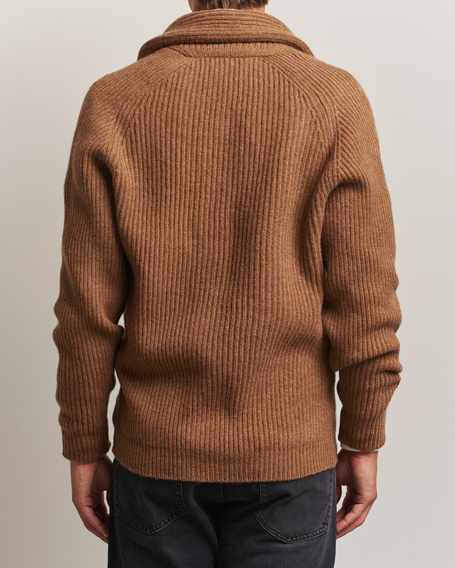 Herr | Tröjor | William Lockie | Windsor Geelong Lambswool Shawl Cardigan Brown