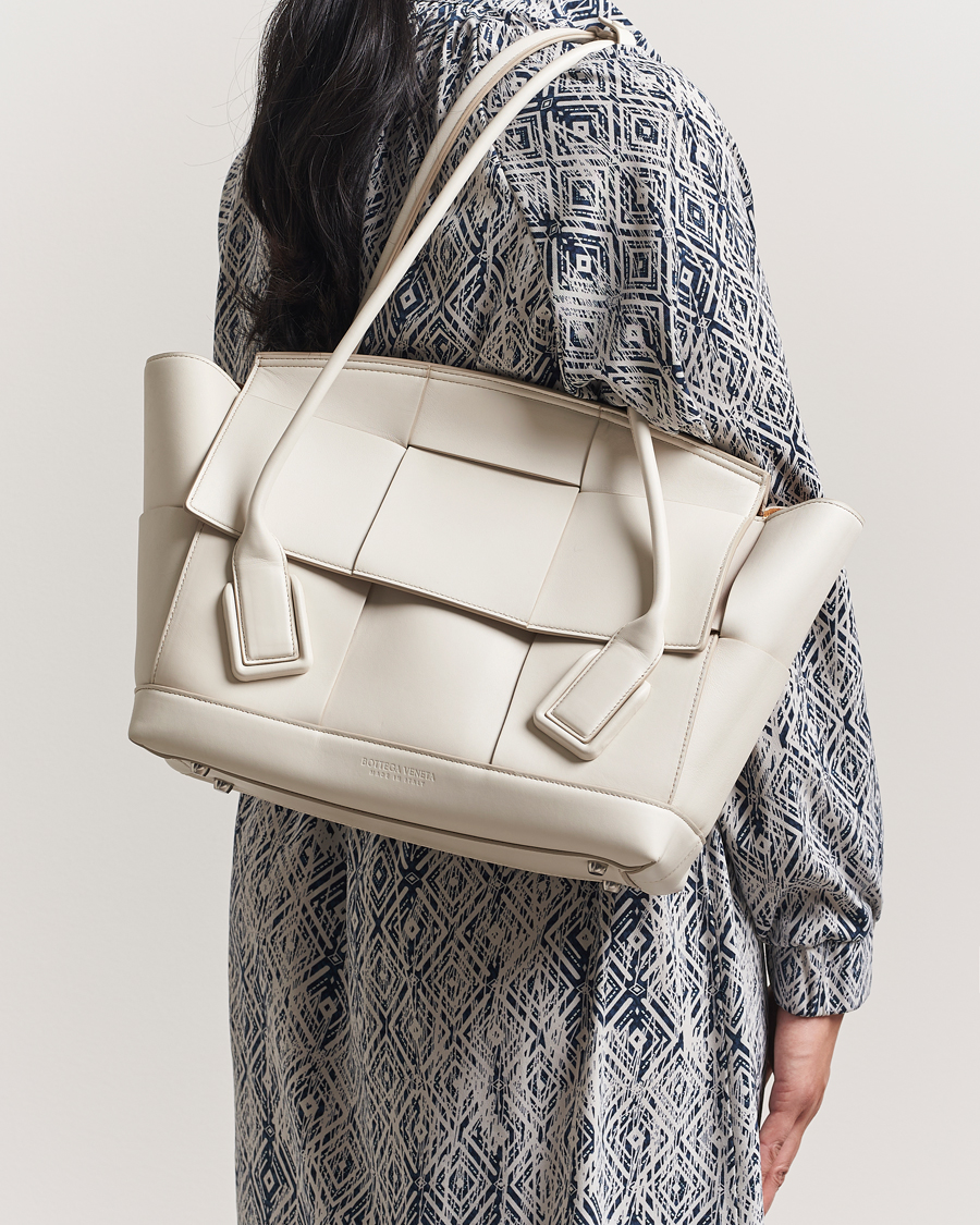 Herr | Pre-Owned & Vintage Bags | Bottega Veneta Pre-Owned | Intrecciato Acro Small White