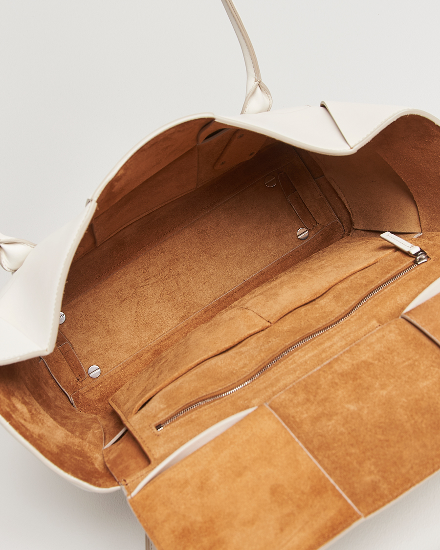 Herr | Pre-Owned & Vintage Bags | Bottega Veneta Pre-Owned | Intrecciato Acro Small White