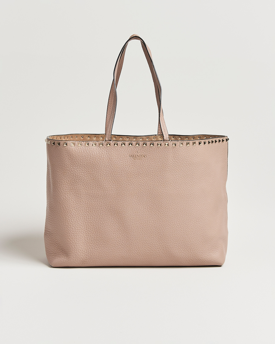 Herr | Pre-Owned & Vintage Bags | Valentino Pre-Owned | Medium Rockstud Tote Bag Poudre