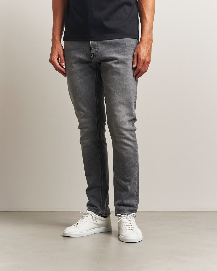 Herr | Jeans | Tiger of Sweden | Pistolero Jeans Washed Grey