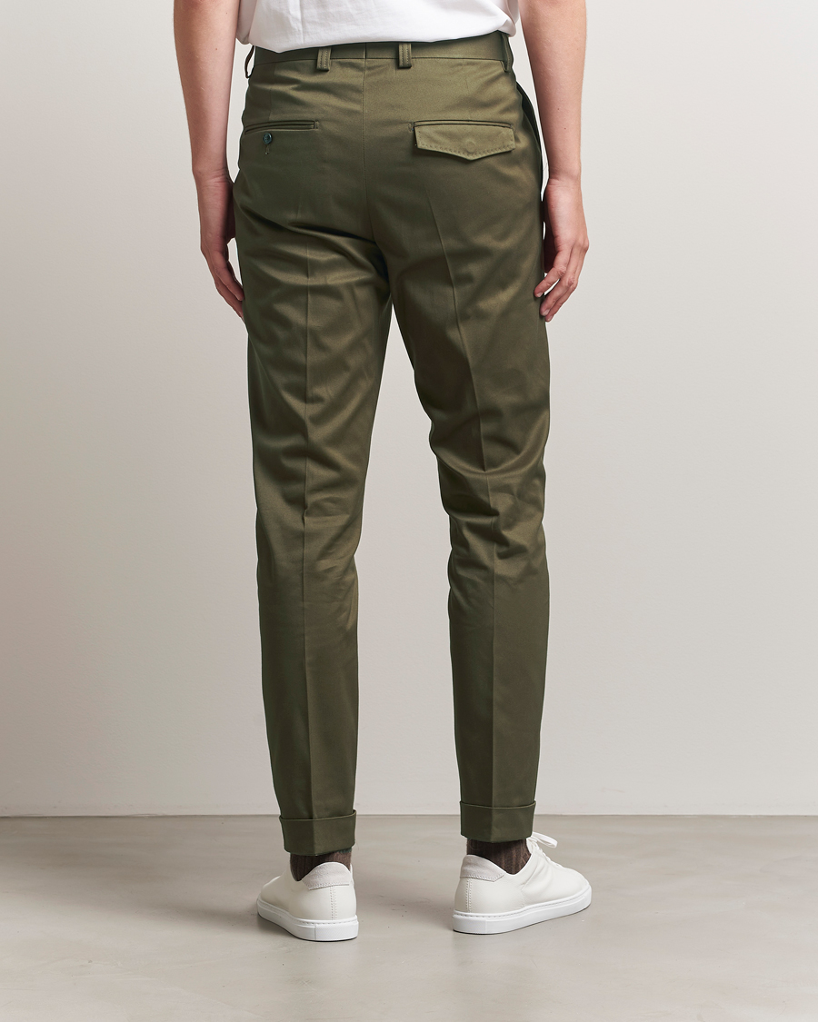 Herr | Byxor | Tiger of Sweden | Tenuta Pleated Cotton Trousers Deep Olive