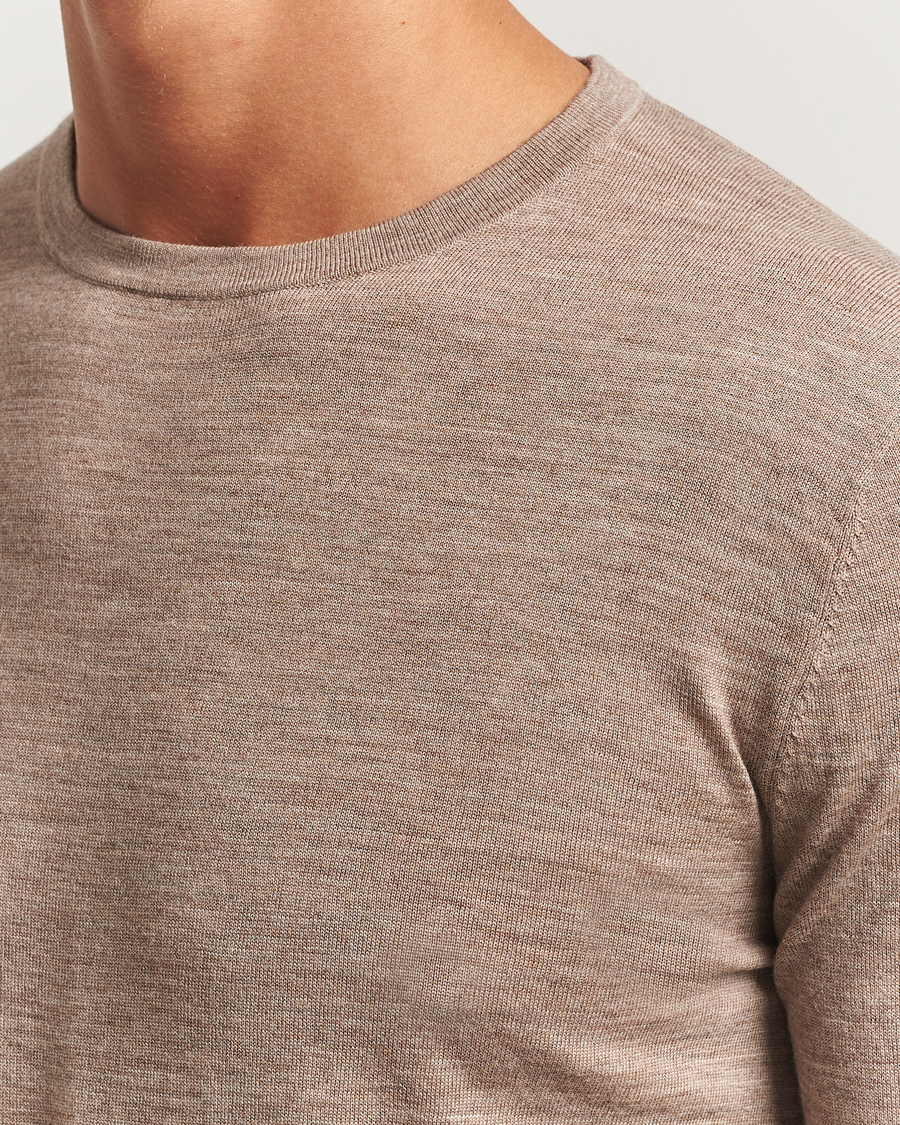 Herr | Tröjor | Tiger of Sweden | Connor Extra Fine Merino Crew Neck Pullover Beige Melange