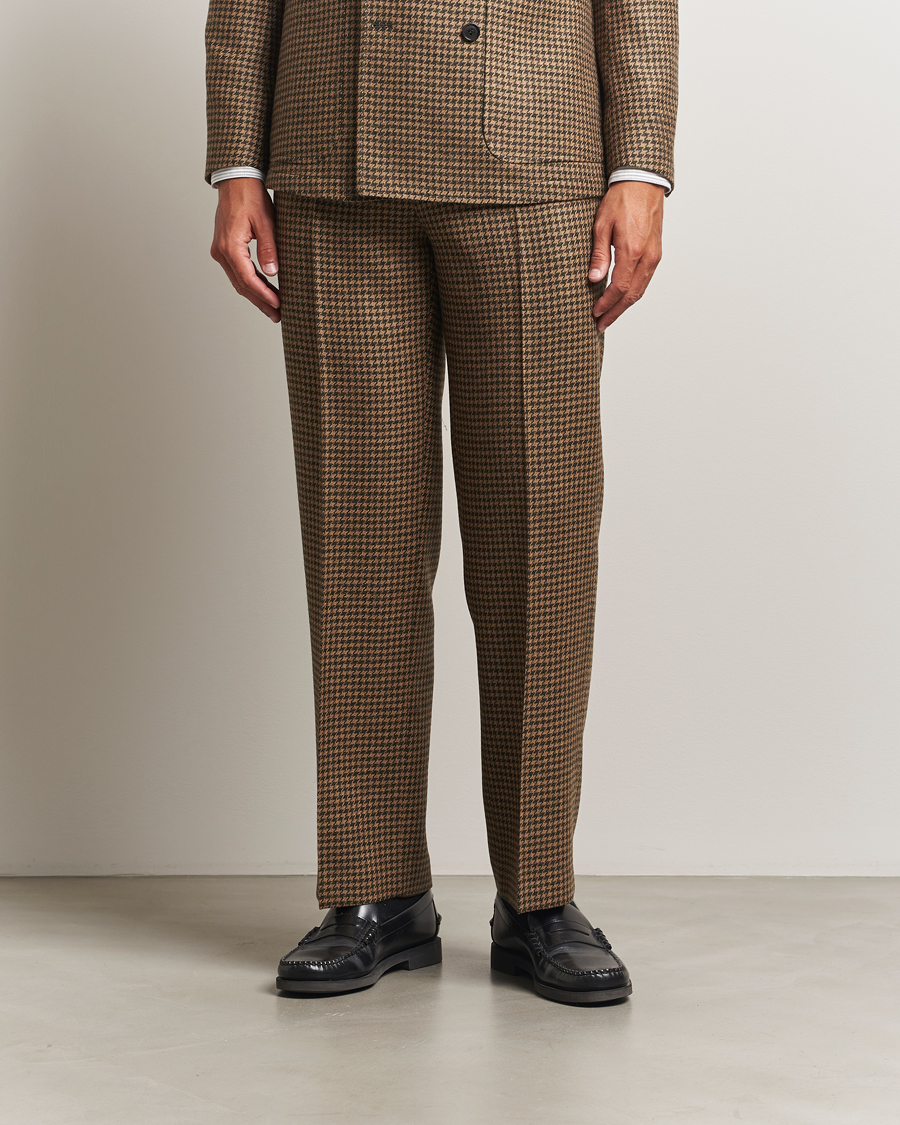 Herr | Byxor | Tiger of Sweden | Todne Swedish Wool Dogtooth Trousers Brown Olive