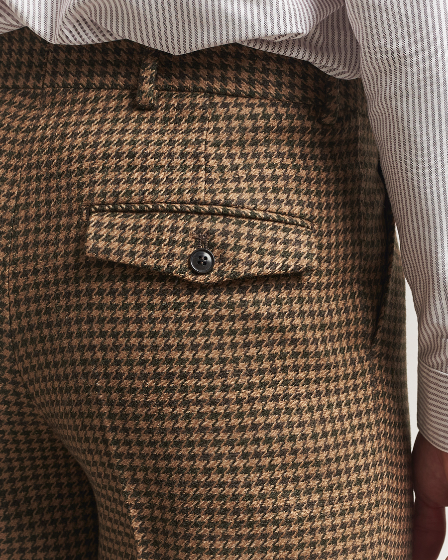 Herr | Byxor | Tiger of Sweden | Todne Swedish Wool Dogtooth Trousers Brown Olive