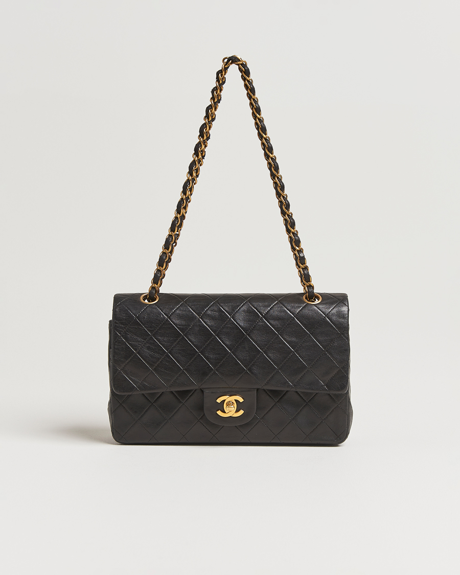 Herr | Gifts for Her | Chanel Pre-Owned | Classic Double Flap Medium Lambskin Black