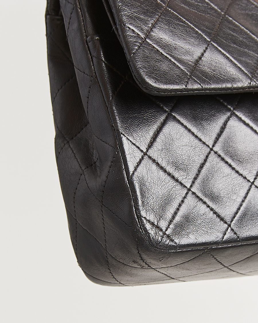 Herr | Gifts for Her | Chanel Pre-Owned | Classic Double Flap Medium Lambskin Black