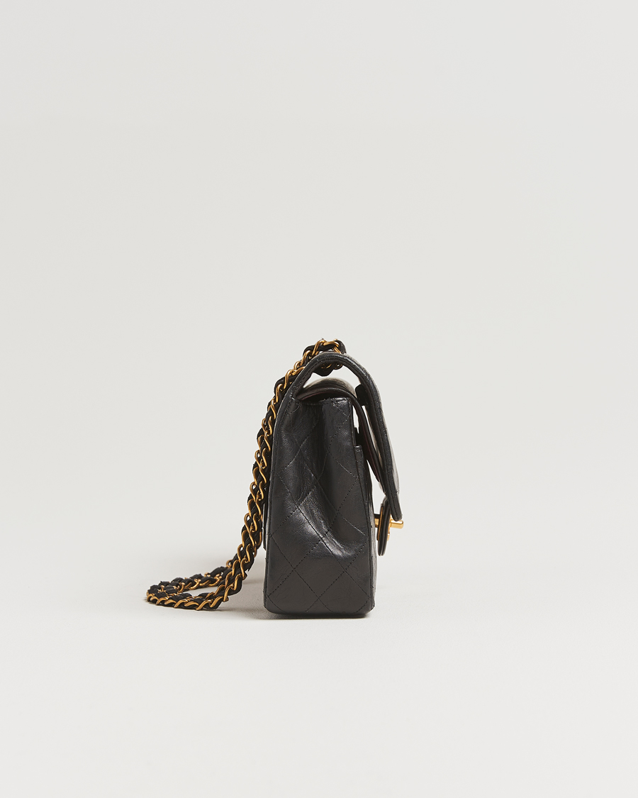 Herr | Gifts for Her | Chanel Pre-Owned | Classic Double Flap Medium Lambskin Black