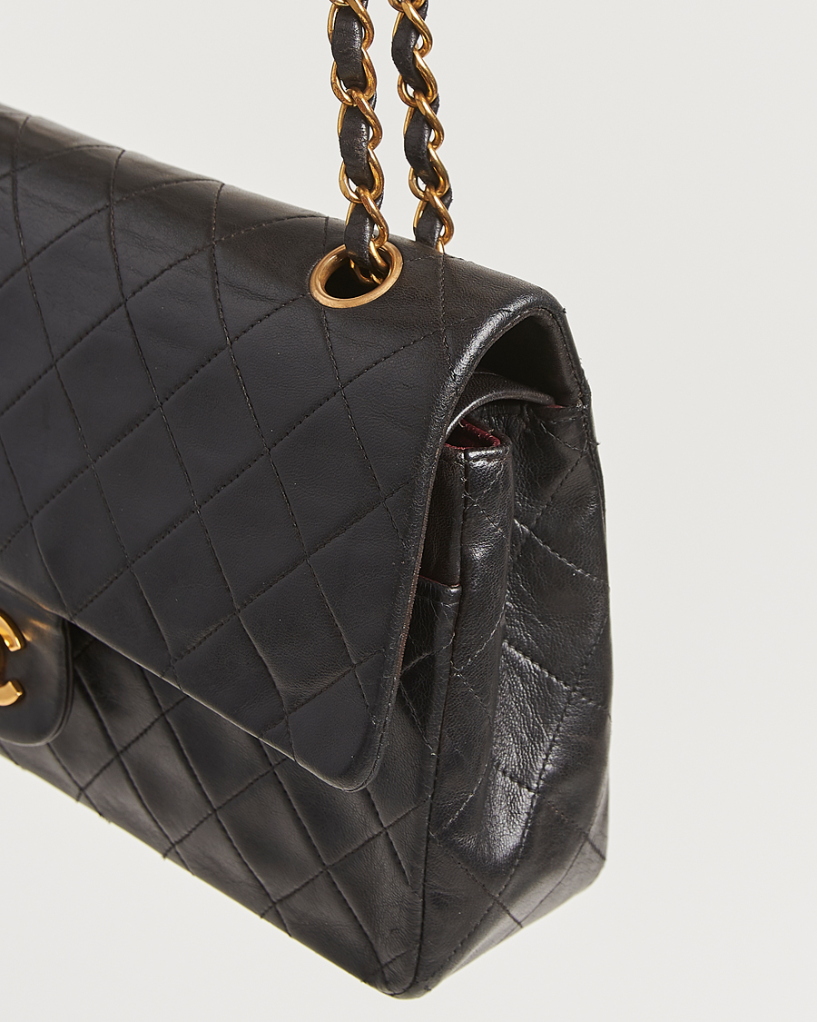 Herr | Gifts for Her | Chanel Pre-Owned | Classic Double Flap Medium Lambskin Black