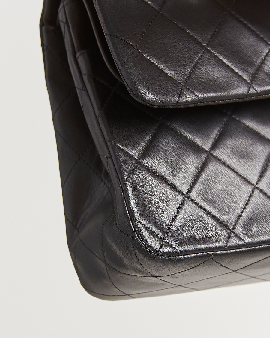 Herr | Gifts for Her | Chanel Pre-Owned | Classic Double Flap Medium Lambskin Black