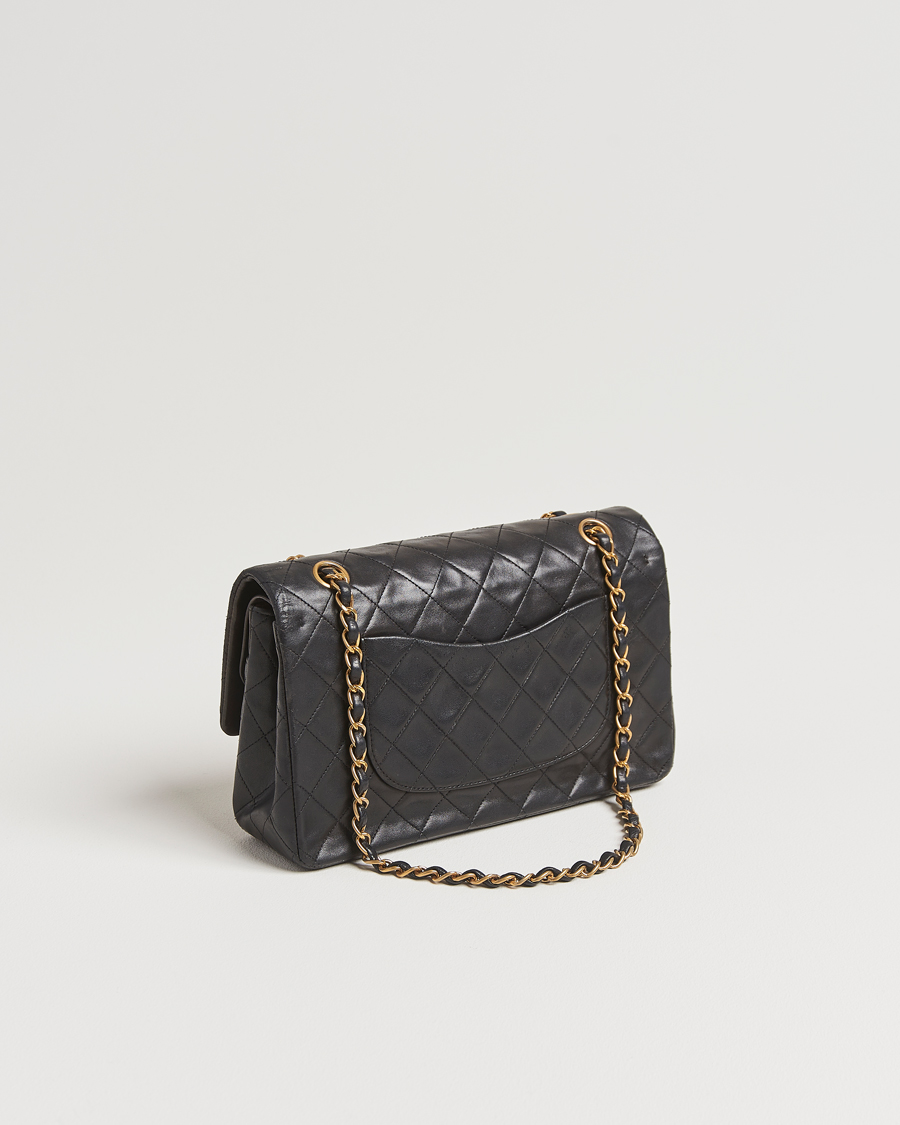 Herr | Gifts for Her | Chanel Pre-Owned | Classic Double Flap Medium Lambskin Black