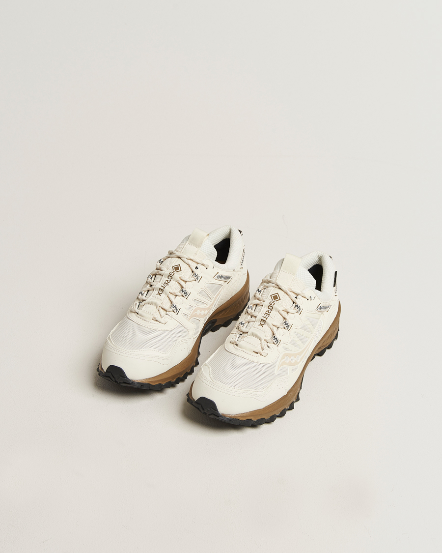 Herr | Trail Sneakers | Saucony | Grid Peak Gore-Tex Trail Sneaker Ivory/Gold