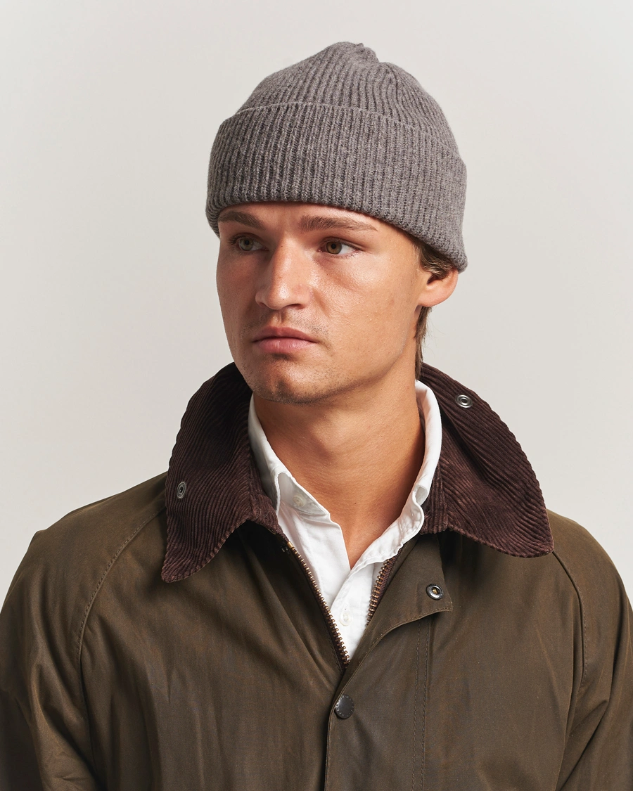 Herr | Mössor | Robert Mackie | Clyde Lambswool Beanie Light Brown