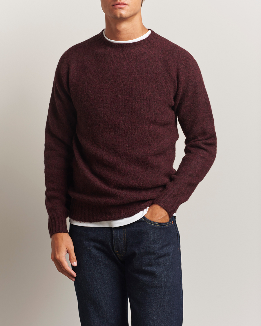 Herr | Tröjor | Harley Of Scotland | Brushed Supersoft Lambswool Crewneck Beetroot