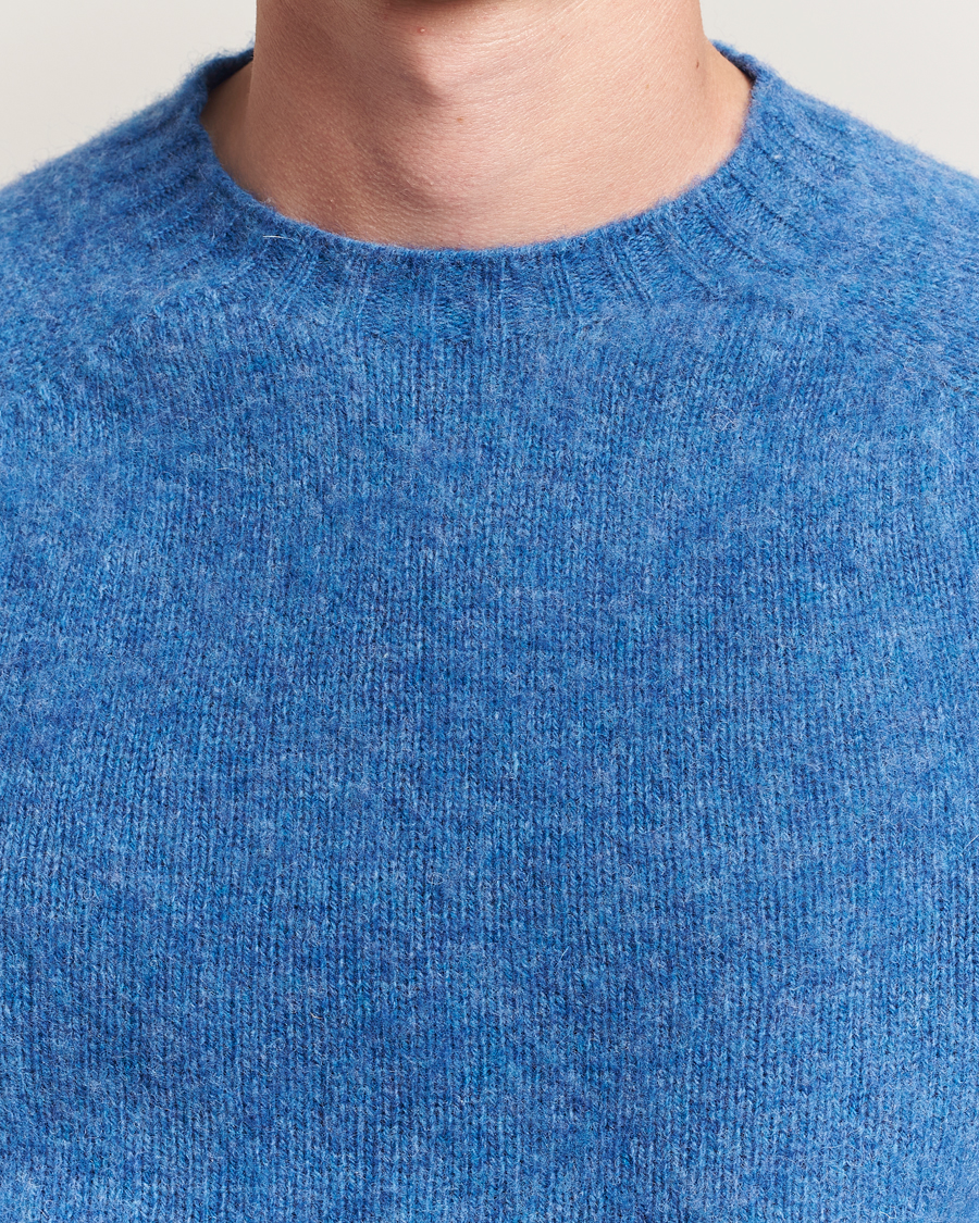 Herr | Tröjor | Harley Of Scotland | Brushed Supersoft Lambswool Crewneck Cobalt