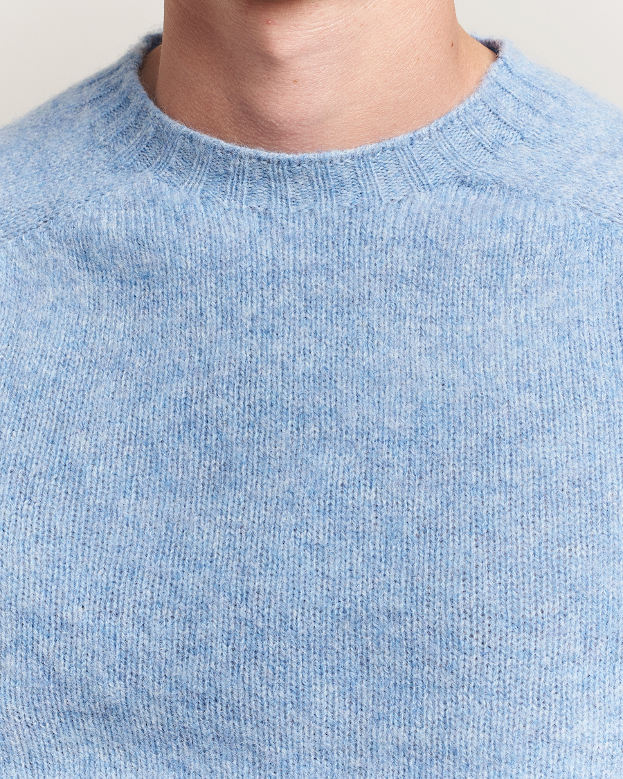Herr | Tröjor | Harley Of Scotland | Brushed Supersoft Lambswool Crewneck Glacier