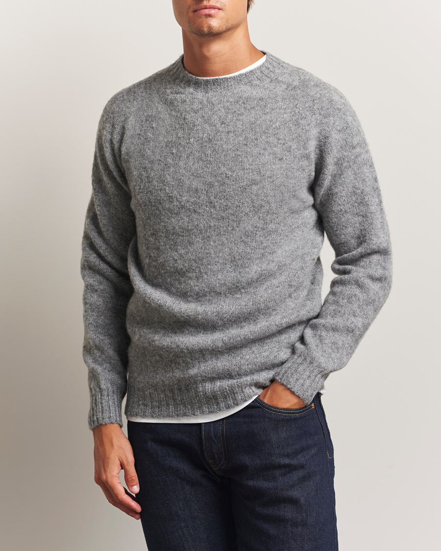 Herr | Tröjor | Harley Of Scotland | Brushed Supersoft Lambswool Crewneck Mid Grey
