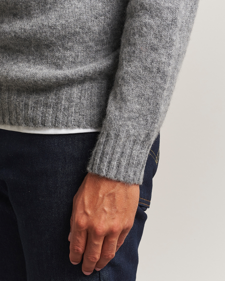 Herr | Tröjor | Harley Of Scotland | Brushed Supersoft Lambswool Crewneck Mid Grey