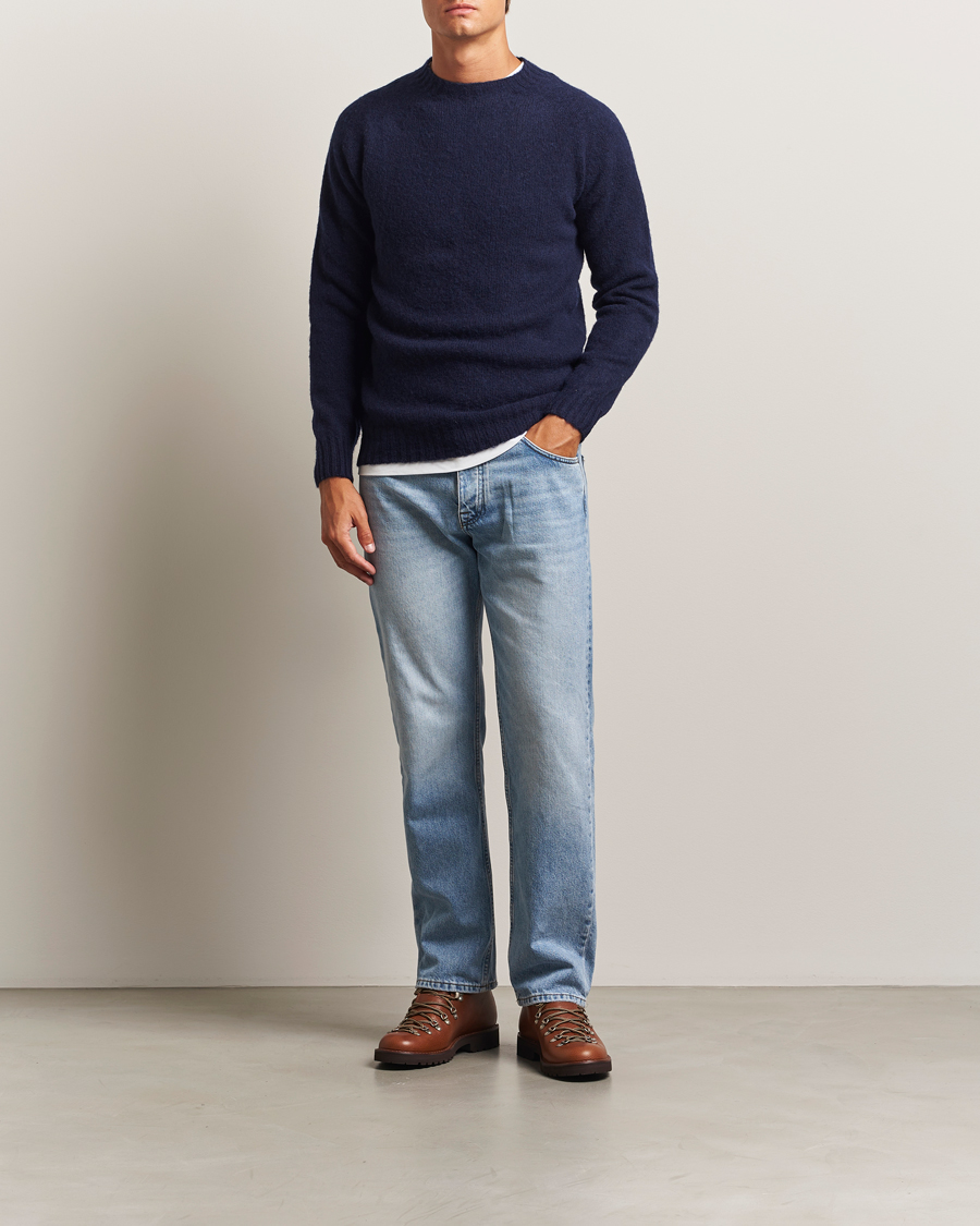 Herr | Tröjor | Harley Of Scotland | Brushed Supersoft Lambswool Crewneck Navy
