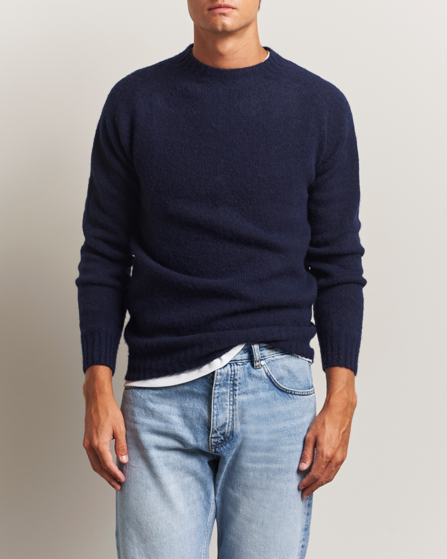 Herr | Tröjor | Harley Of Scotland | Brushed Supersoft Lambswool Crewneck Navy