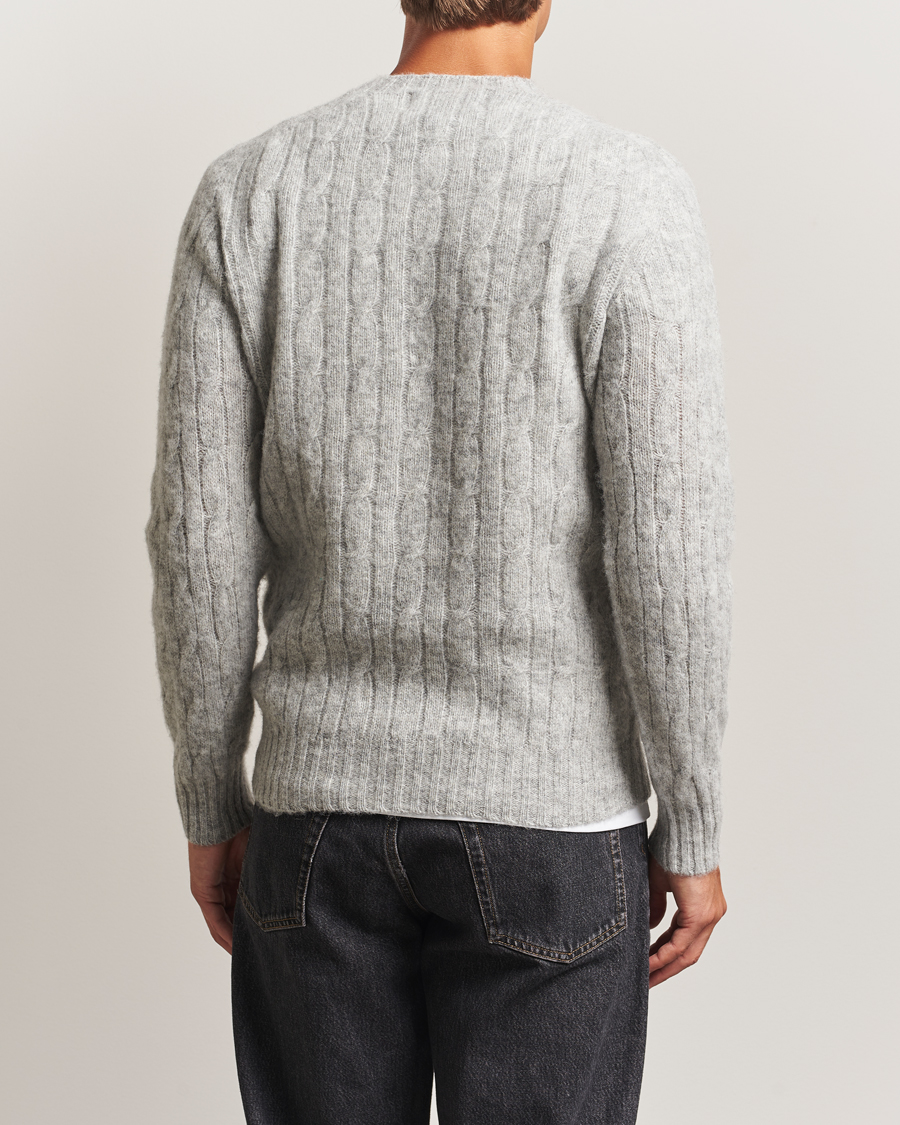 Herr | Tröjor | Harley Of Scotland | Brushed Supersoft Lambswool Cable Silver