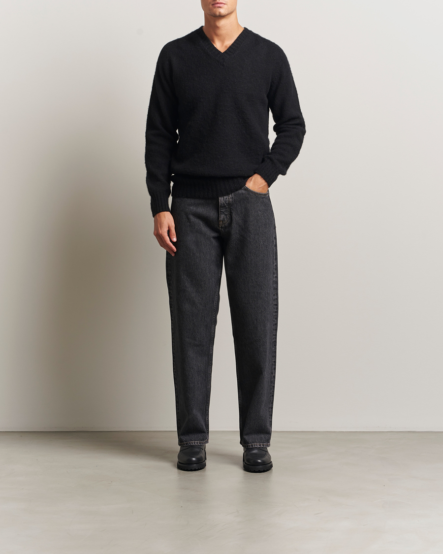 Herr | Tröjor | Harley Of Scotland for Care of Carl | Harley Of Scotland Brushed Supersoft Lambswool V-Neck Black
