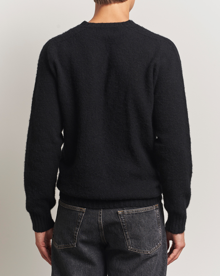 Herr | Tröjor | Harley Of Scotland for Care of Carl | Harley Of Scotland Brushed Supersoft Lambswool V-Neck Black