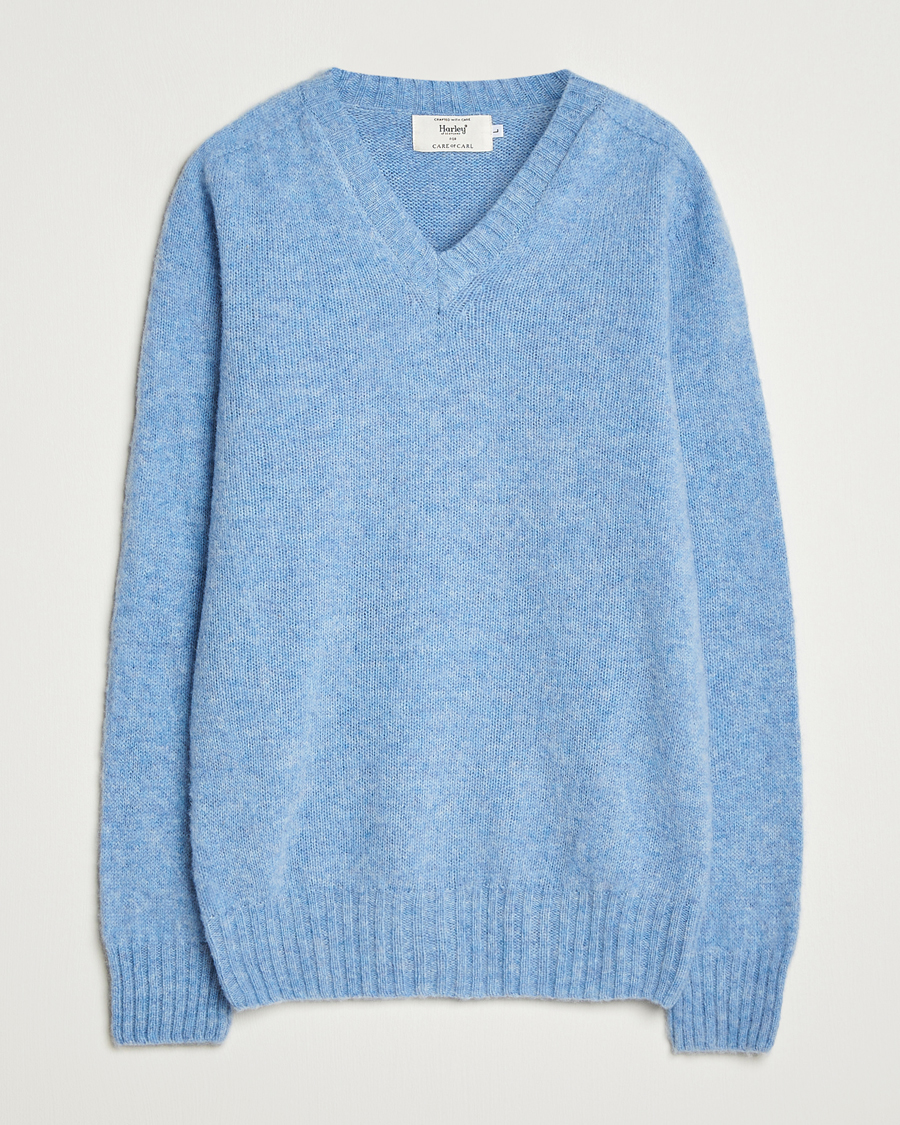 Herr | Tröjor | Harley Of Scotland for Care of Carl | Harley Of Scotland Brushed Supersoft Lambswool V-Neck Light Blue