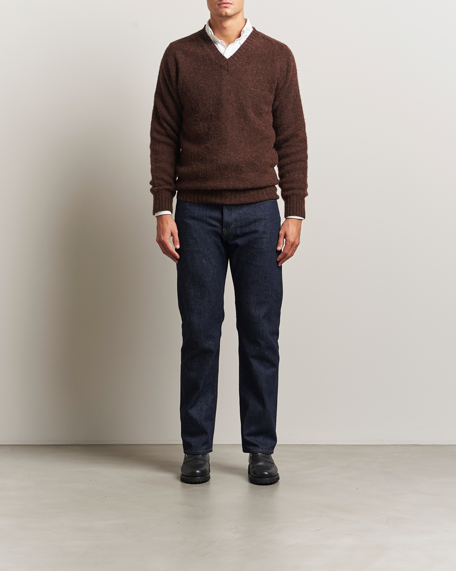 Herr | Tröjor | Harley Of Scotland for Care of Carl | Harley Of Scotland Brushed Supersoft Lambswool V-Neck Brown