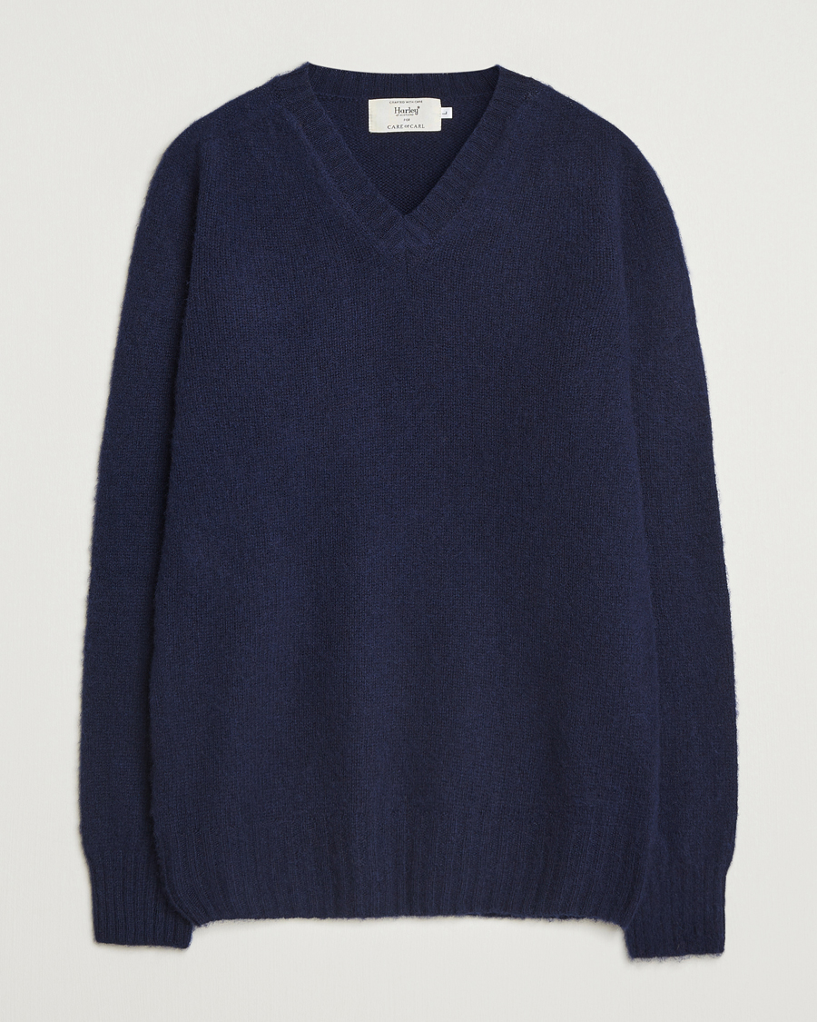 Herr | Tröjor | Harley Of Scotland for Care of Carl | Harley Of Scotland Brushed Supersoft Lambswool V-Neck Navy