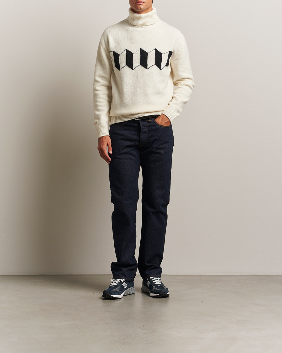 Herr | Tröjor | Baracuta | Flag Logo Wool Turtleneck Antique White