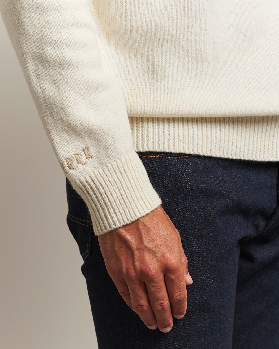 Herr | Tröjor | Baracuta | Flag Logo Wool Turtleneck Antique White