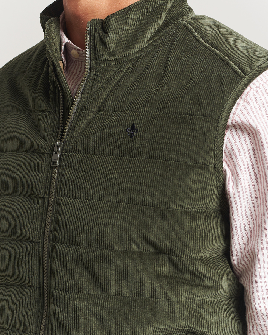 Herr | Västar | Morris | Ted Quilted Cord Vest Olive