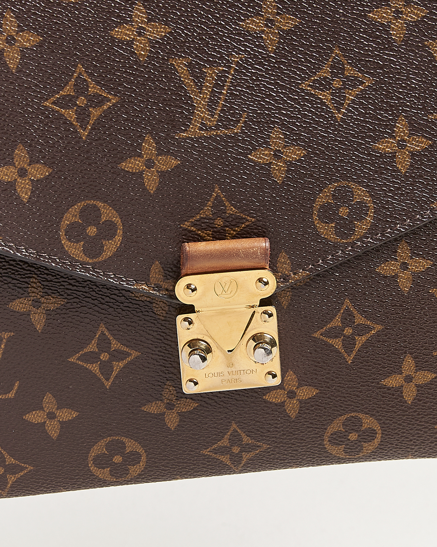 Herr | Pre-Owned & Vintage Bags | Louis Vuitton Pre-Owned | Pochette Métis Monogram