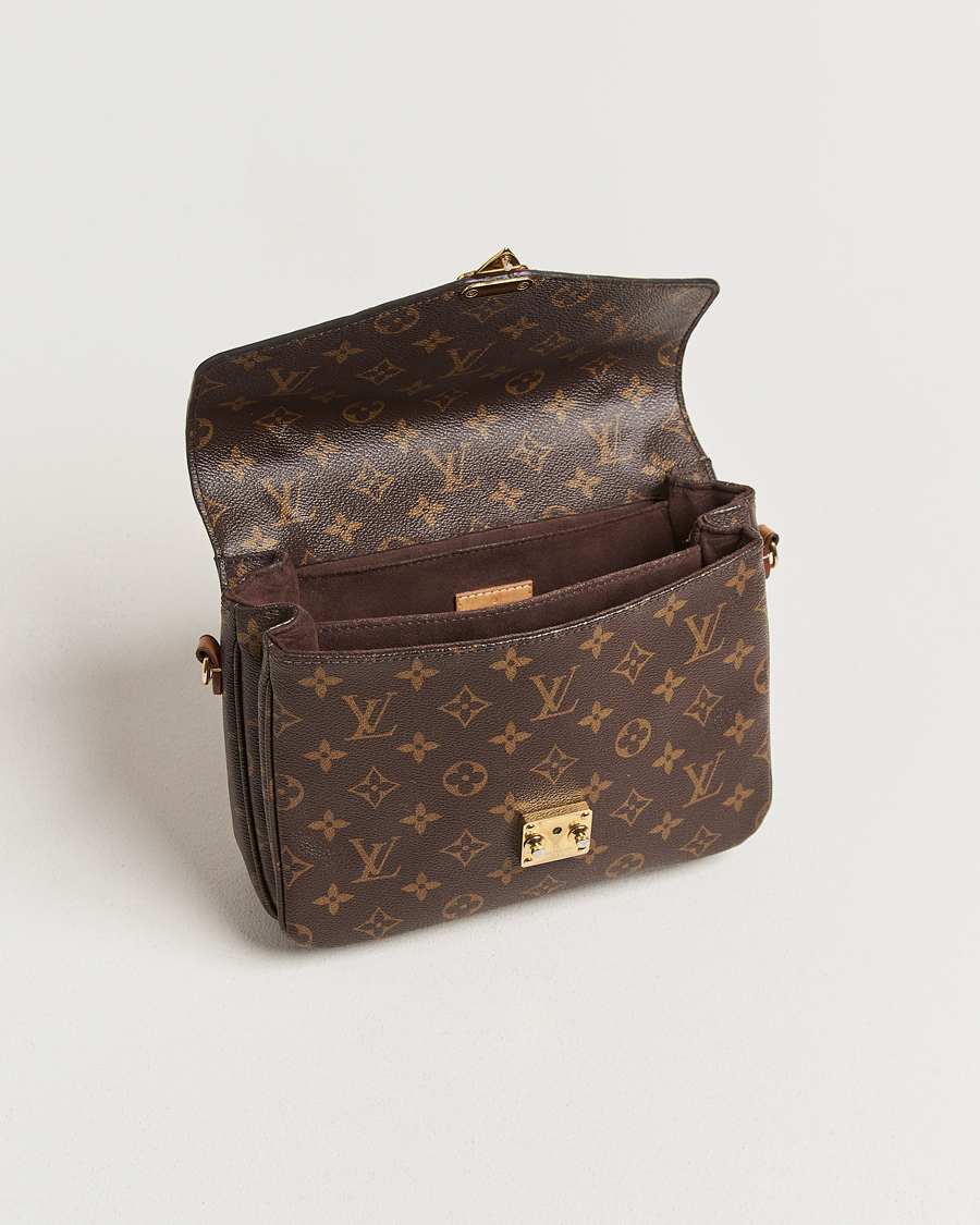 Herr | Pre-Owned & Vintage Bags | Louis Vuitton Pre-Owned | Pochette Métis Monogram