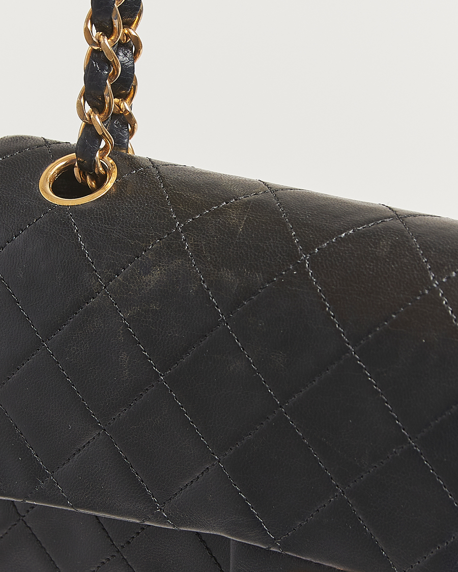 Herr | Pre-Owned & Vintage Bags | Chanel Pre-Owned | Classic Double Flap Small Lambskin Black