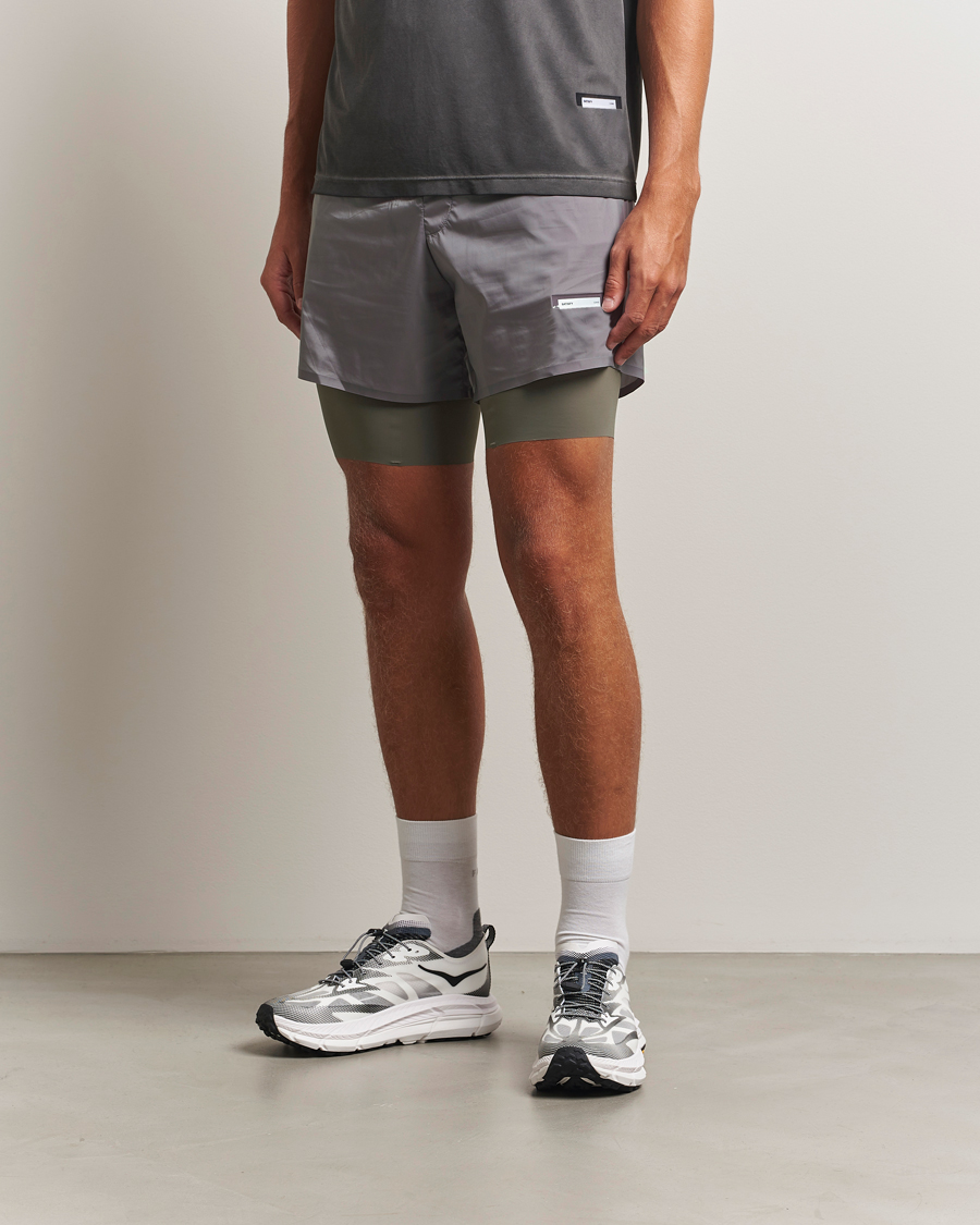 Herr | Shorts | Satisfy | TechSilk 8 Inch Shorts Shadow