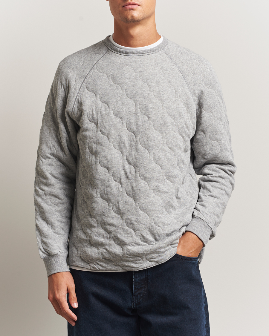 Herr | Tröjor | BEAMS PLUS | MIL Quilt Crew Neck Grey