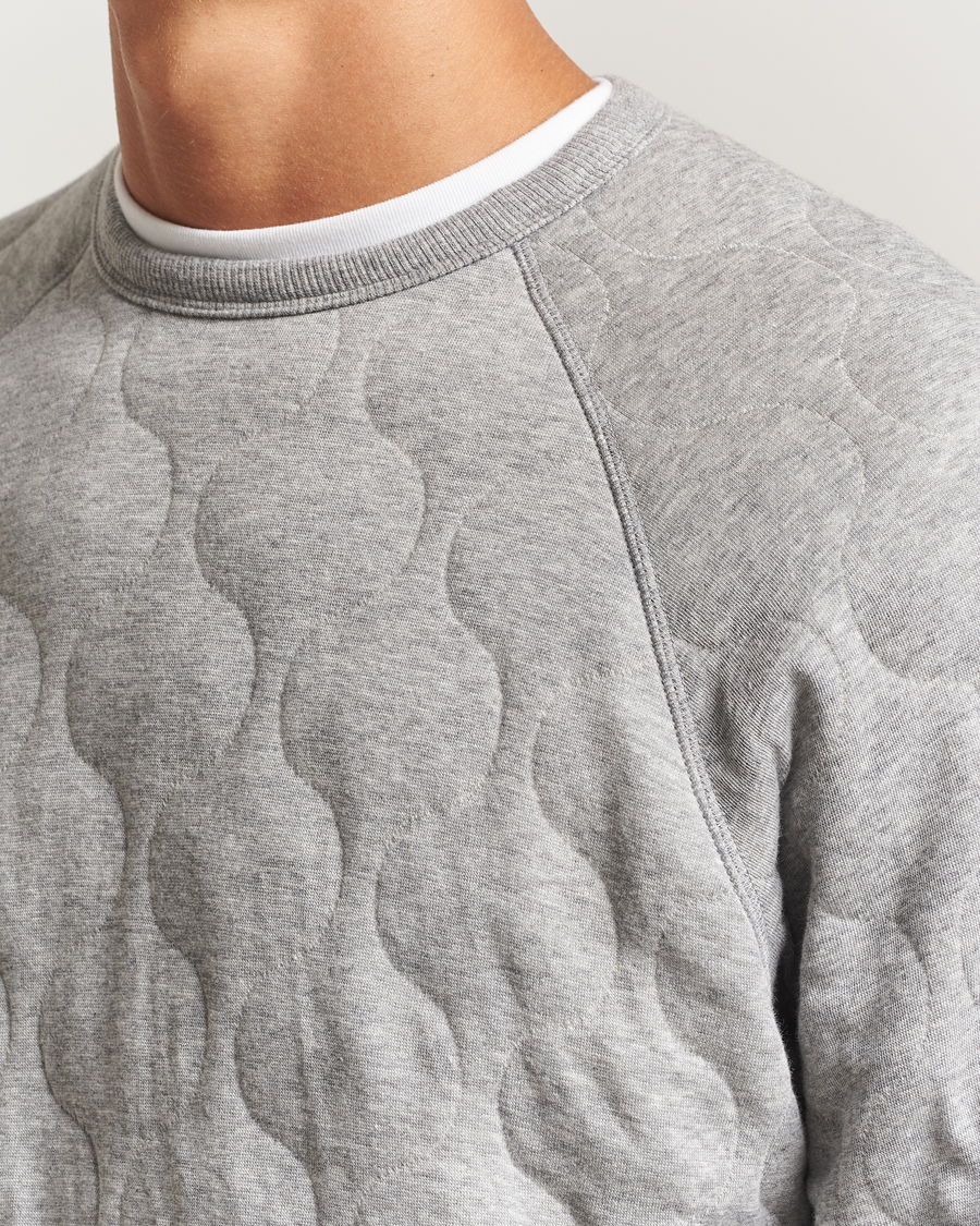 Herr | Tröjor | BEAMS PLUS | MIL Quilt Crew Neck Grey