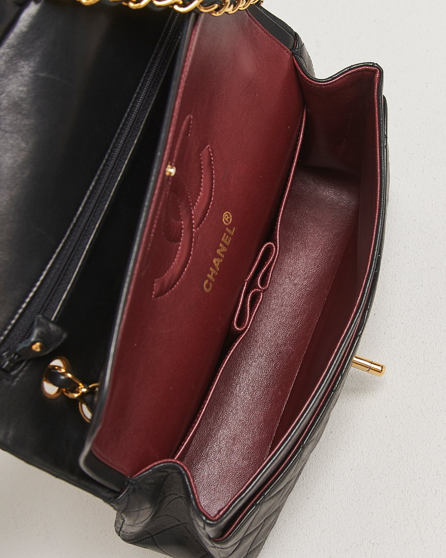 Herr | Pre-Owned & Vintage Bags | Chanel Pre-Owned | Classic Double Flap Medium Black