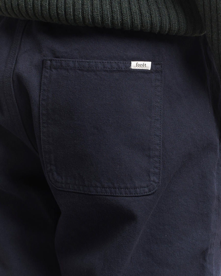 Herr | Byxor | Forét | Clay Twill Pants Navy